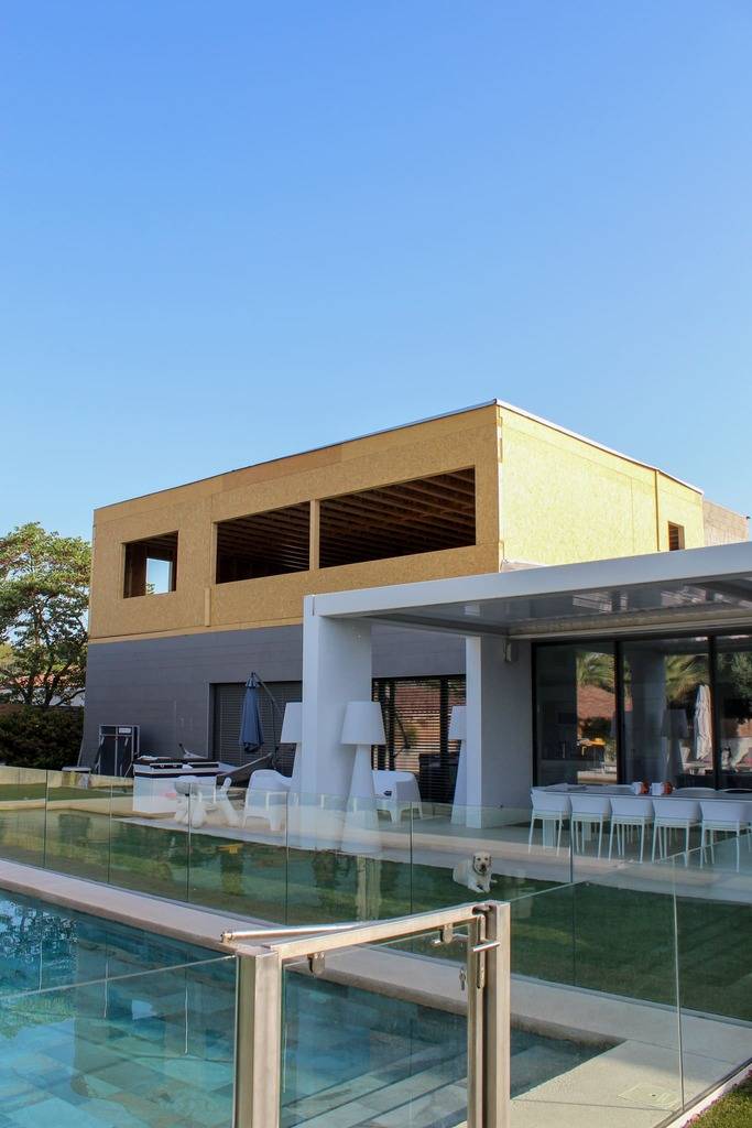 découvrez les prix de la surélévation de maison et optimisez votre espace habitable. informations détaillées pour planifier votre projet de construction en toute sérénité.