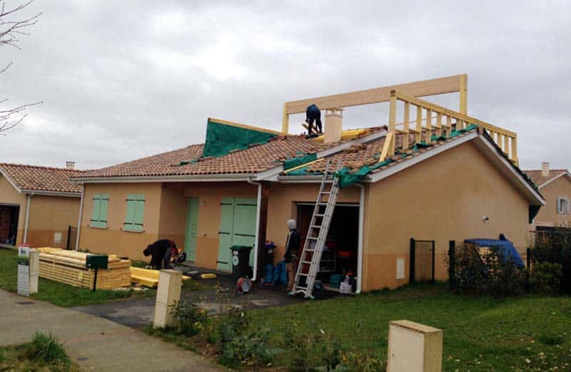 découvrez les prix pour la surélévation de maison et obtenez une estimation claire des coûts pour agrandir votre espace de vie.