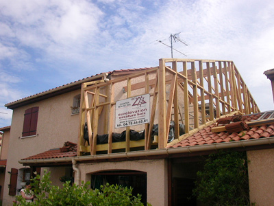 découvrez les tarifs pour la surélévation d'une maison de 40m2 : estimation des coûts, facteurs influençant le prix et conseils pour optimiser votre budget.