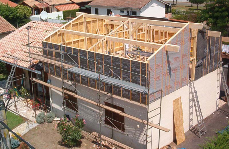 prix surelevation maison avis et astuces 2 découvrez les prix de la surélévation de maison, avec des avis d'experts et des astuces pour réussir votre projet d'agrandissement en toute sérénité.