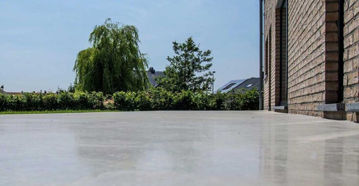 découvrez les prix pour une terrasse en béton adaptée à votre projet. estimations détaillées et conseils pour bien choisir votre revêtement de sol extérieur.