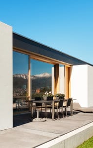 découvrez le prix d'une terrasse en béton, conseils pour estimer votre budget et réussir votre projet de rénovation ou construction extérieure.