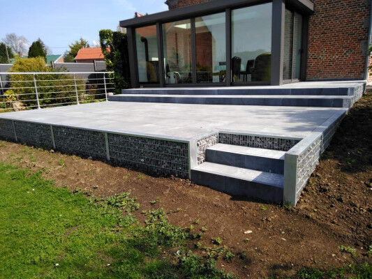 découvrez les prix pour une terrasse en béton suspendu, avec des conseils pour estimer le coût selon la superficie et les matériaux utilisés.