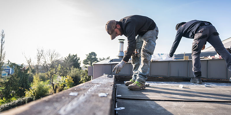 découvrez une comparaison détaillée des prix entre un toit plat et un toit en pente pour mieux choisir selon votre budget et vos besoins.