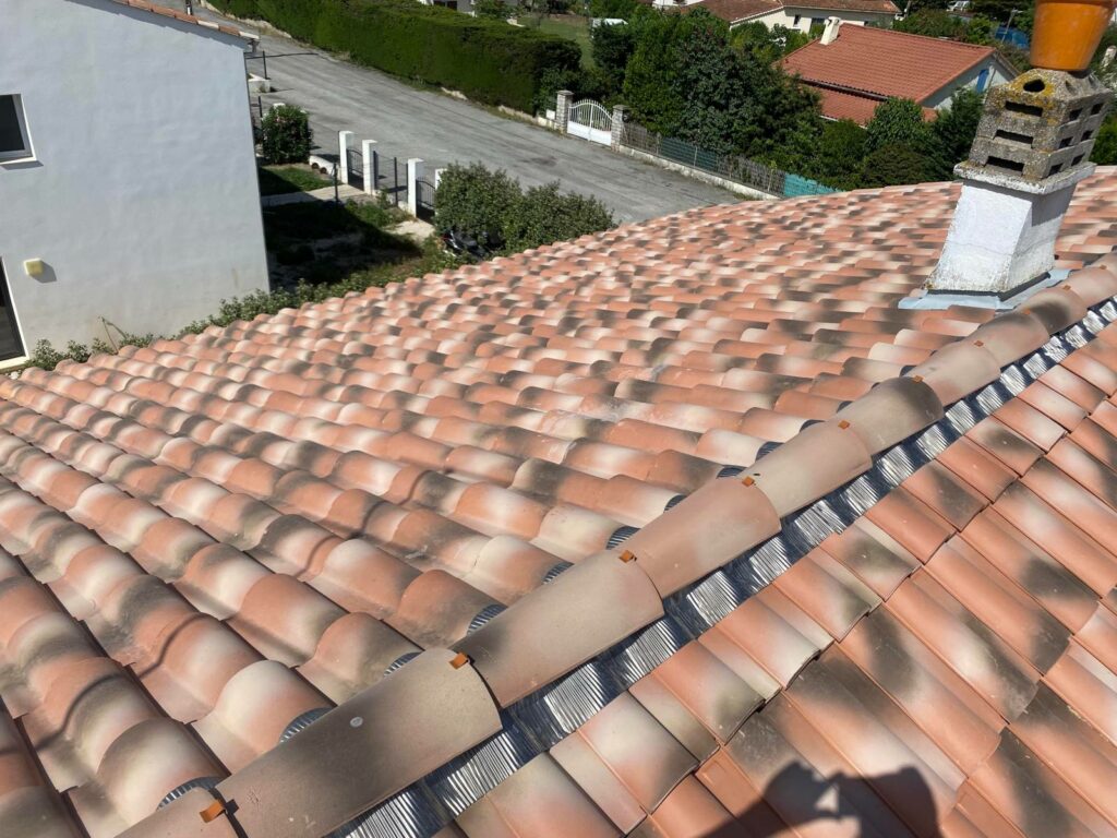 découvrez les prix pour une toiture neuve : estimation, facteurs influençant le coût, matériaux et conseils pour bien choisir votre couverture.