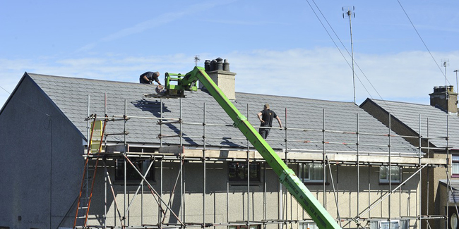 découvrez les prix d'une toiture neuve et obtenez des conseils pour choisir le meilleur rapport qualité-prix pour votre nouvelle toiture.