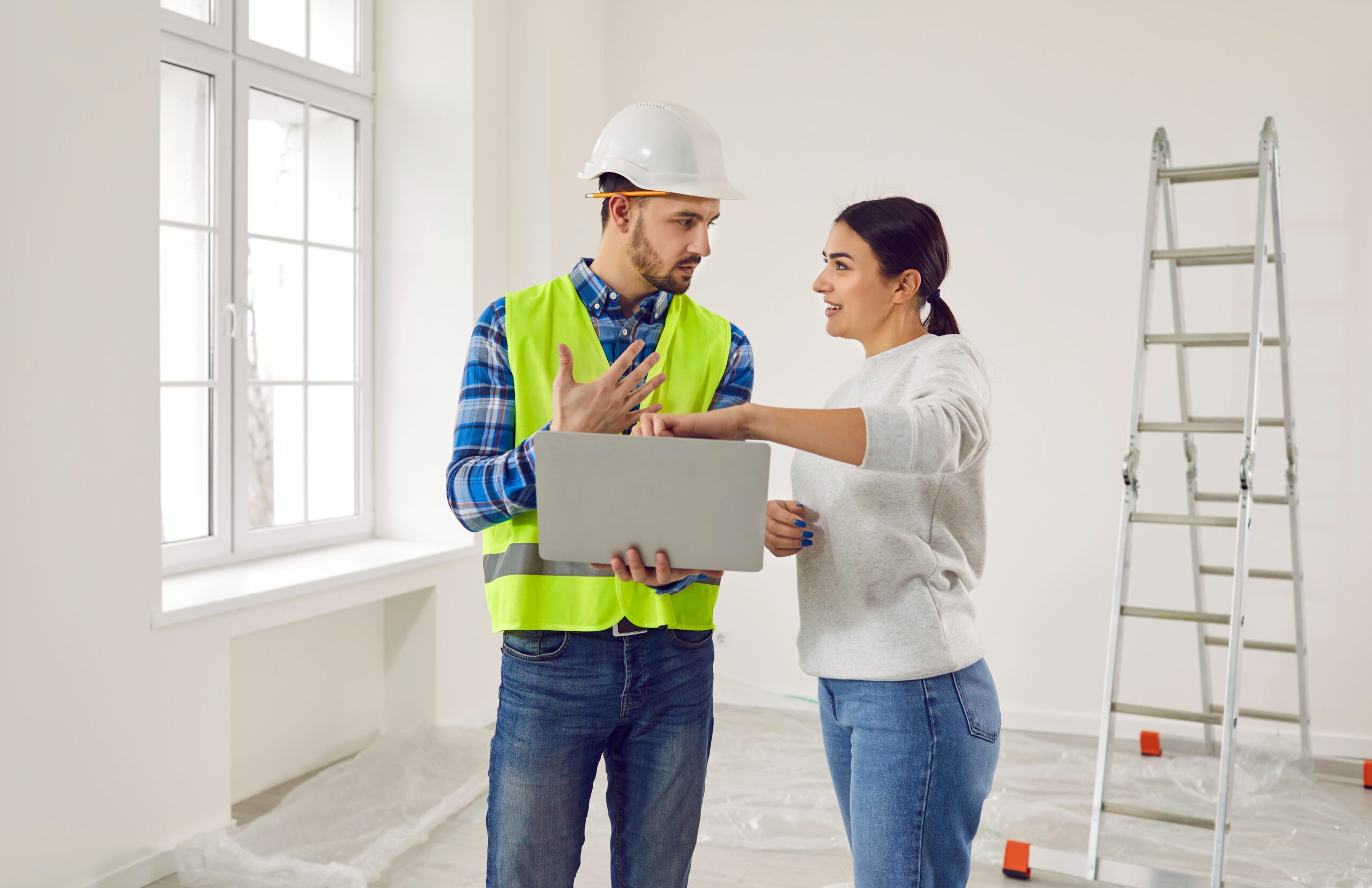 découvrez l'importance des qualifications et assurances des artisans en rénovation pour garantir des travaux sécurisés et de qualité.