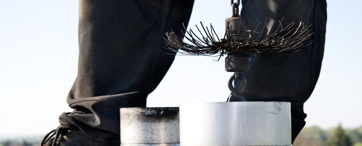 service de ramonage à ploërmel pour une cheminée sécurisée. entretien professionnel garantissant sécurité et performance de votre installation.