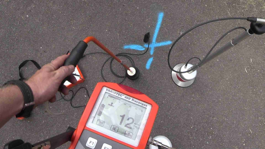 service rapide de recherche de fuite en plomberie pour détecter et réparer efficacement vos problèmes d'eau.