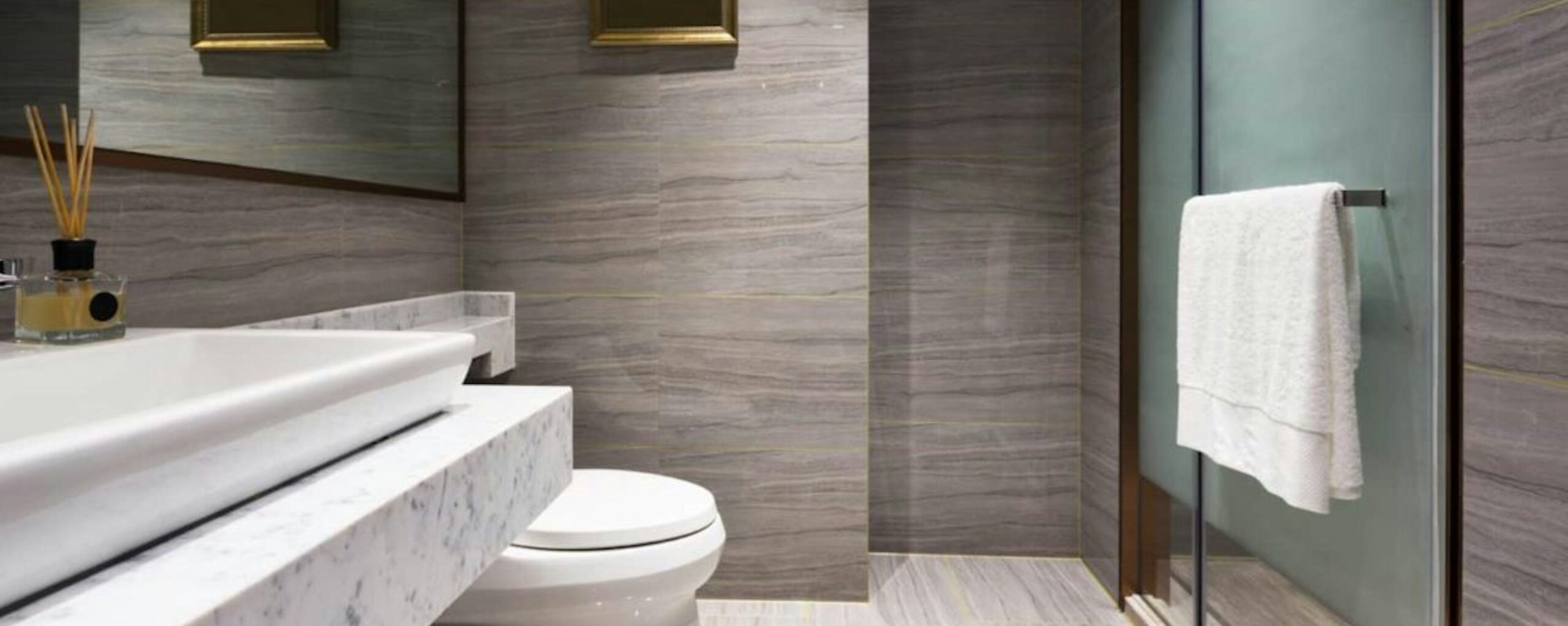 découvrez comment refaire votre salle de bain en maîtrisant votre budget et les étapes clés pour réussir votre projet.