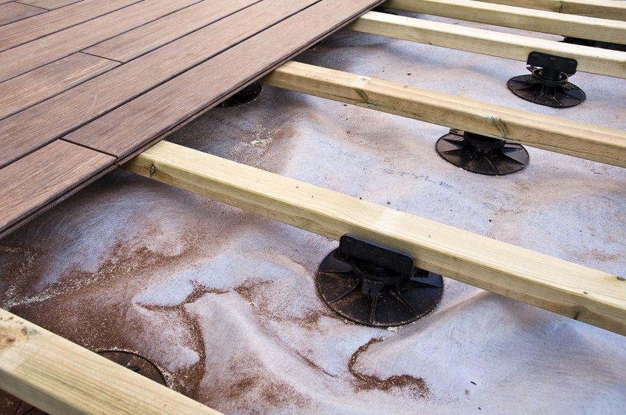 découvrez des astuces économiques et efficaces pour refaire un plancher à moindre coût tout en garantissant qualité et durabilité.