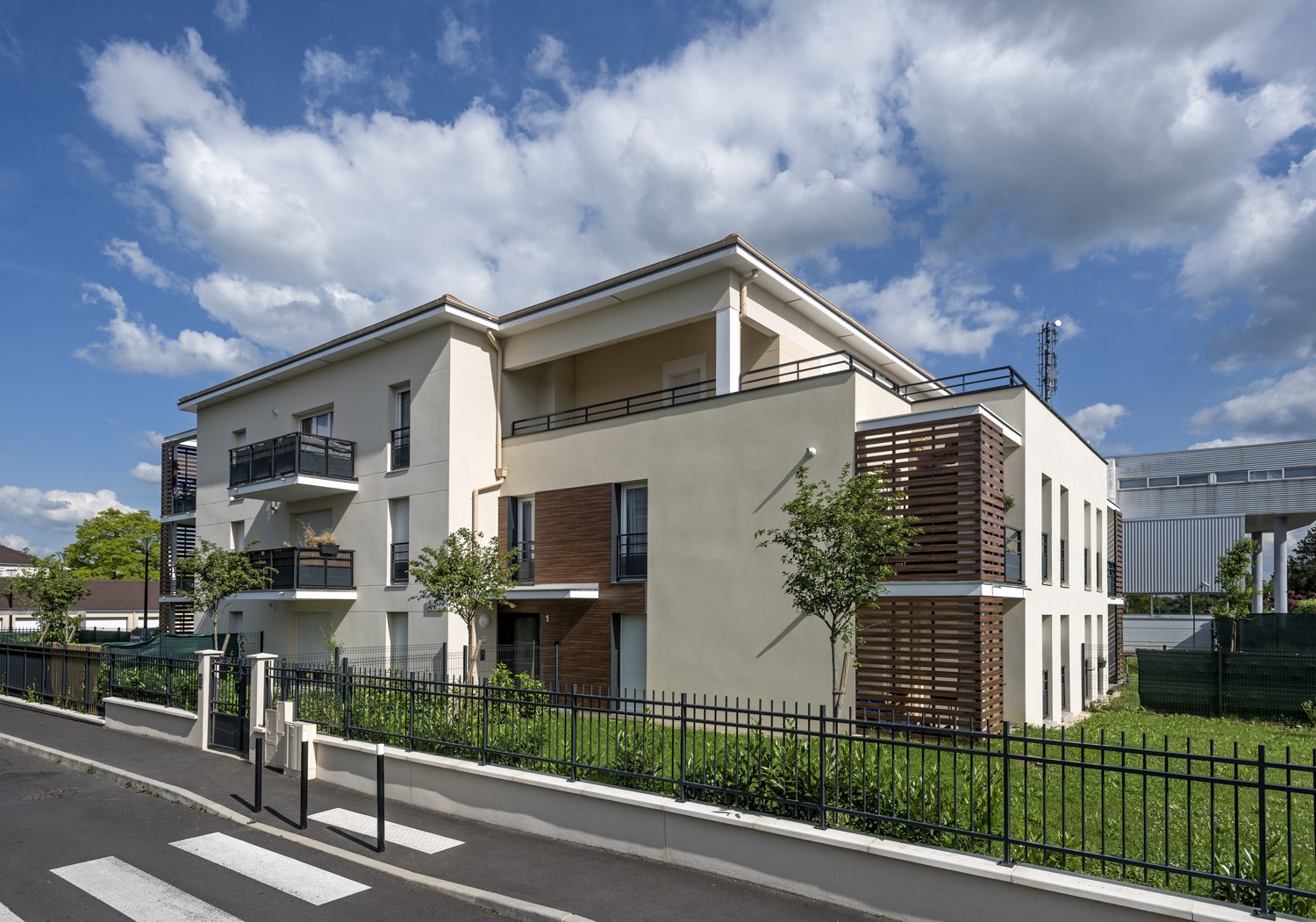 découvrez nos services de réhabilitation à villecresnes pour restaurer, moderniser et valoriser vos bâtiments avec expertise et qualité.