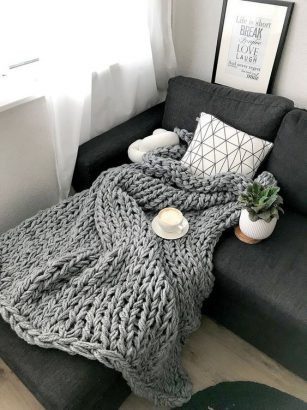 découvrez des astuces simples et économiques pour relooker votre chambre sans vous ruiner. transformez votre espace avec style et petit budget.