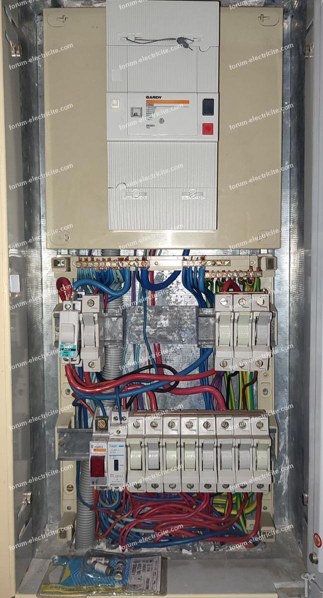 service professionnel de remplacement de tableau électrique pour garantir la sécurité et la conformité de votre installation électrique.