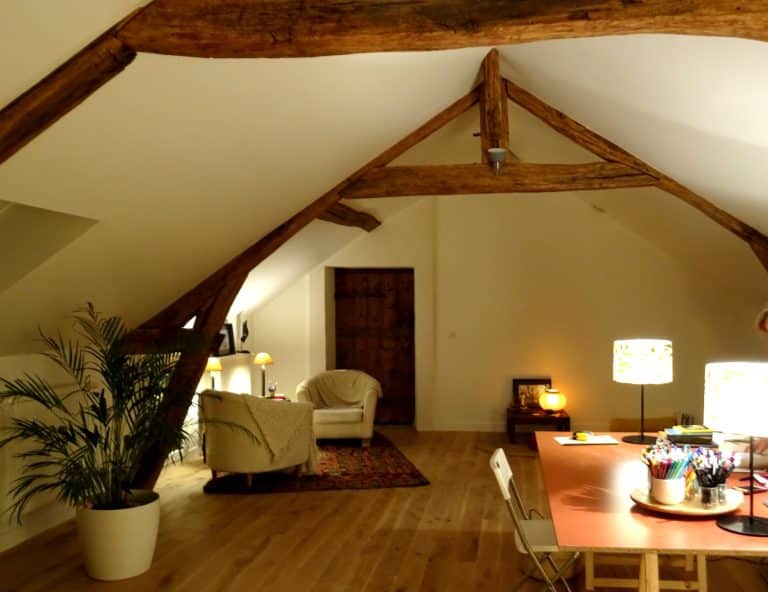 services professionnels de rénovation dans l'essonne (91) : transformation, amélioration et entretien de votre habitat avec garantie de qualité et satisfaction.