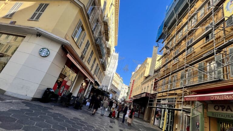 découvrez nos services professionnels de rénovation à nice pour transformer et moderniser votre intérieur avec qualité et savoir-faire.