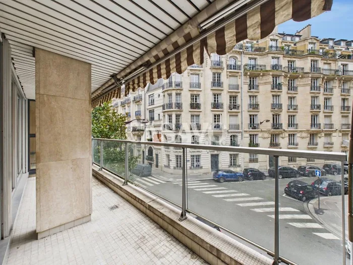 optimisez la valeur de votre bien immobilier à rungis grâce à nos services de rénovation personnalisés et de qualité.