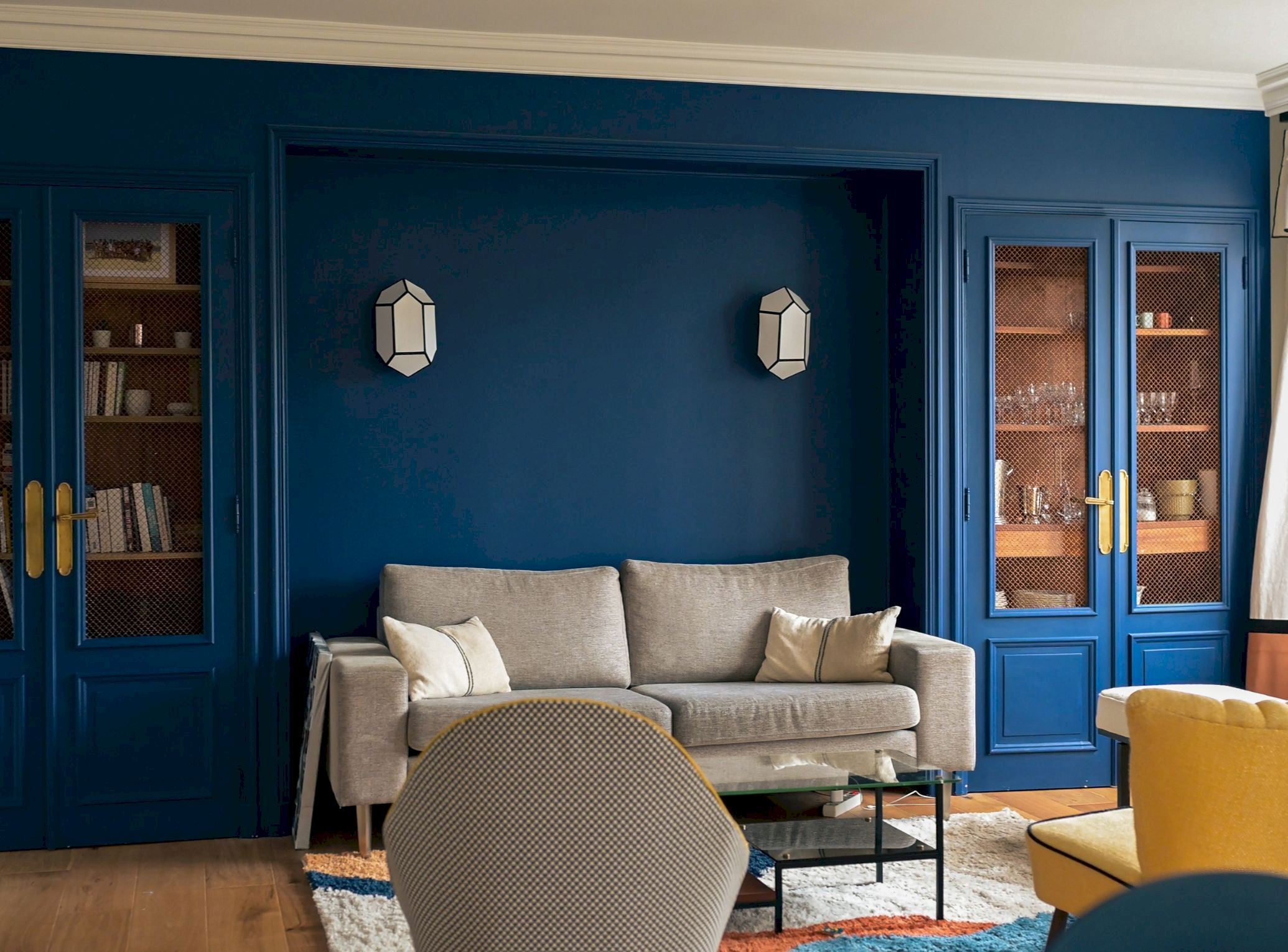 découvrez tout ce qu'il faut savoir sur la rénovation d'un appartement de 100m2 : estimation des coûts, gestion du budget et conseils pratiques pour réussir votre projet.