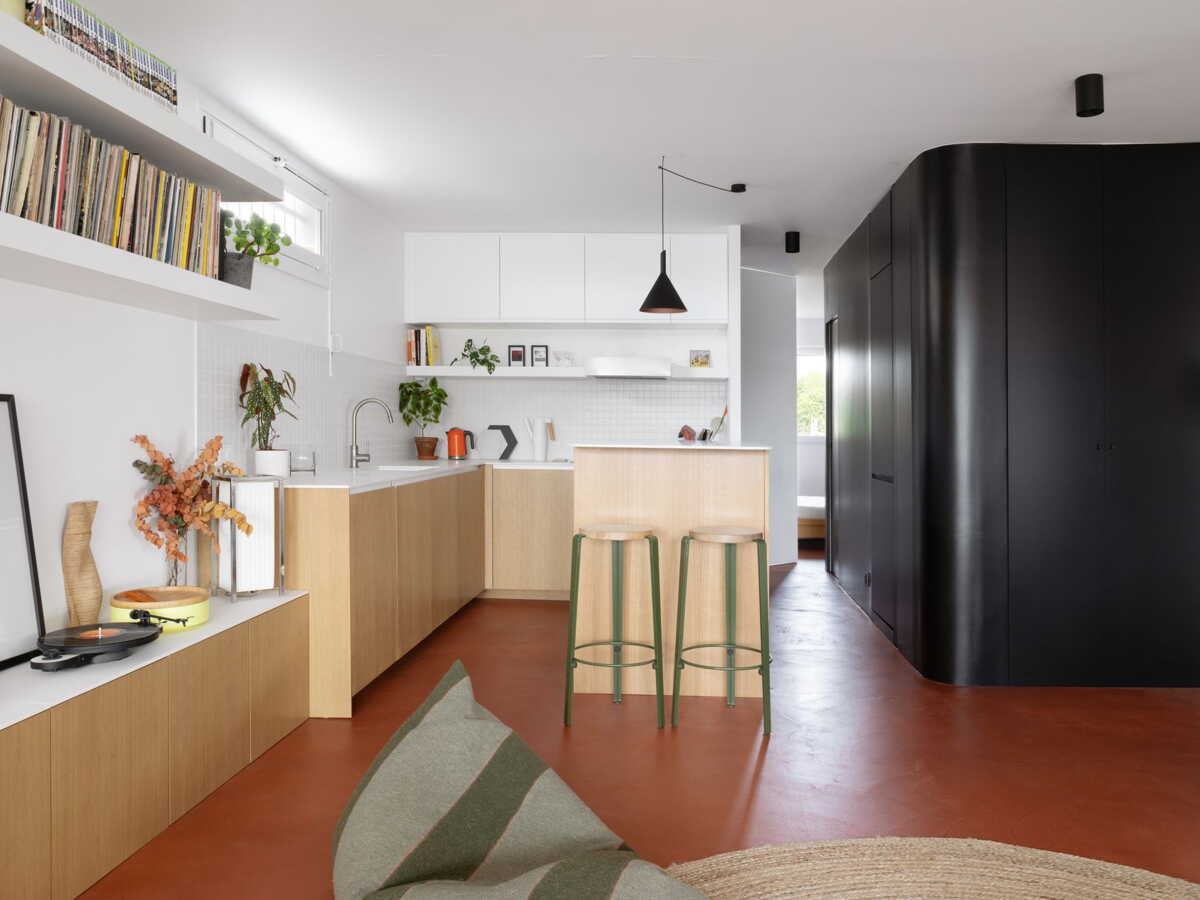 découvrez comment rénover un appartement des années 70 pour allier confort moderne et valeur ajoutée, tout en conservant son charme unique.