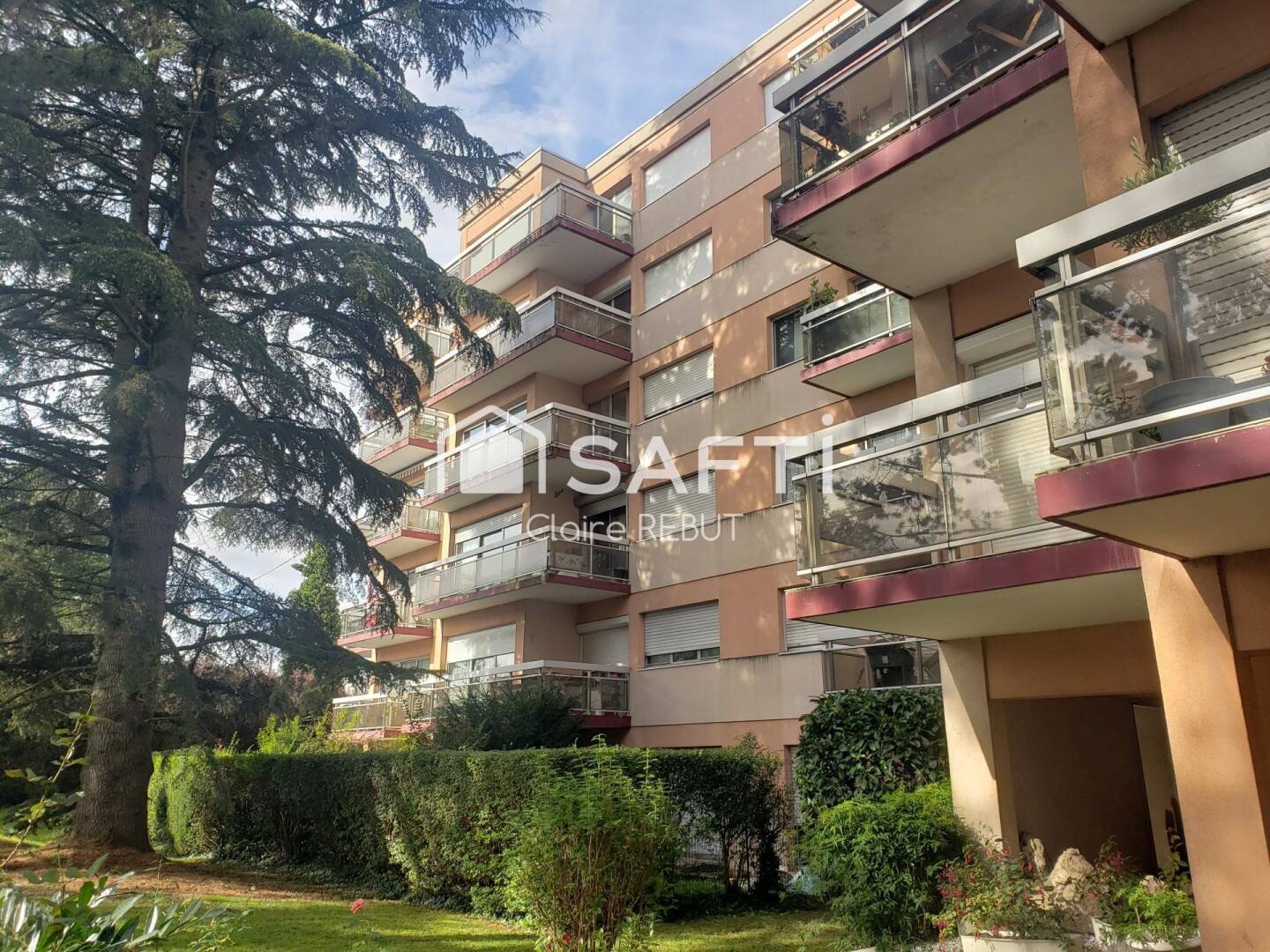 expert en rénovation d'appartements à pavillons-sous-bois, nous transformons votre intérieur avec qualité et savoir-faire. demandez votre devis personnalisé dès aujourd'hui !