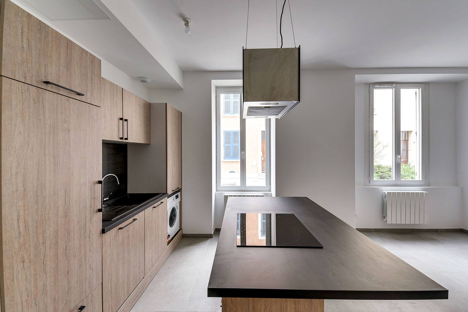expert en rénovation d'appartement à grenoble, nous transformons votre intérieur avec qualité et savoir-faire pour un résultat à la hauteur de vos attentes.