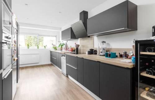 expert en rénovation d'appartements haussmanniens dans le 15ème arrondissement de paris, nous redonnons vie à votre intérieur avec élégance et respect du style d'origine.