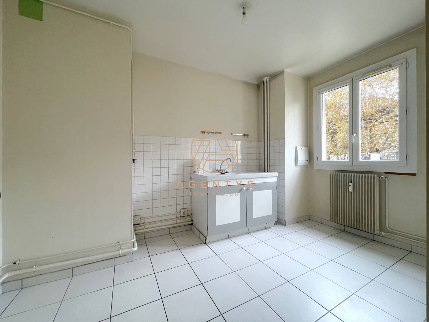 découvrez nos astuces et conseils pour une rénovation d'appartement réussie à saint-maur, alliant qualité, style et optimisation de l'espace.