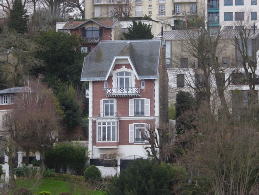 découvrez le projet de rénovation du bâtiment flandre 1 à la cnav paris en 2025, alliant modernité et respect du patrimoine pour un espace optimisé et durable.