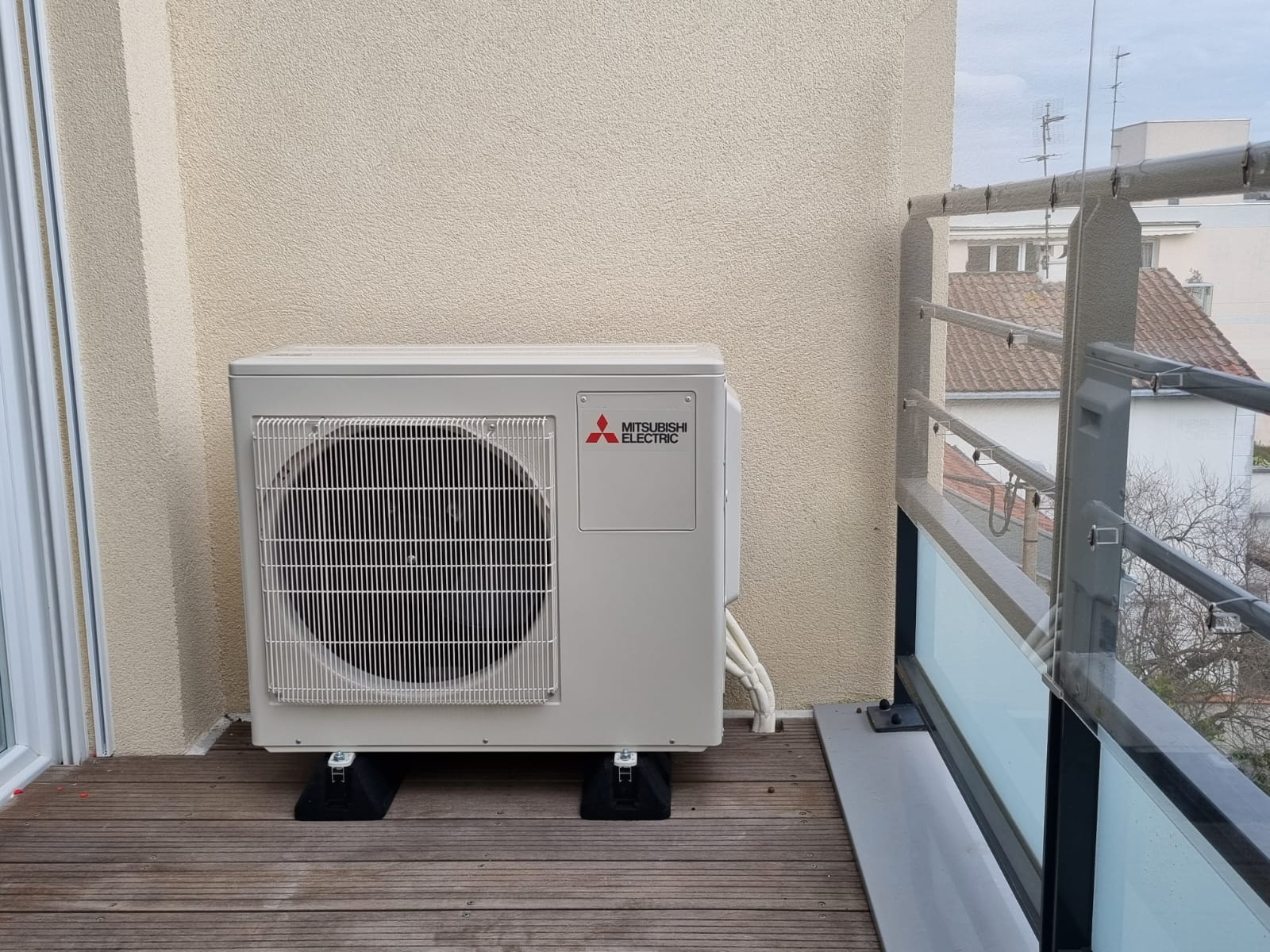 découvrez nos solutions de rénovation pour systèmes de climatisation : améliorez votre confort, optimisez votre consommation énergétique et bénéficiez d'une installation performante et durable.