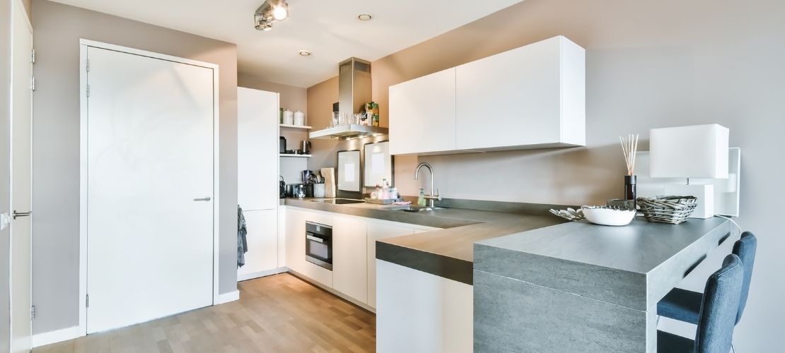 découvrez des conseils clés pour réussir la rénovation de votre cuisine à 77171. astuces pratiques et idées inspirantes pour transformer votre espace culinaire.