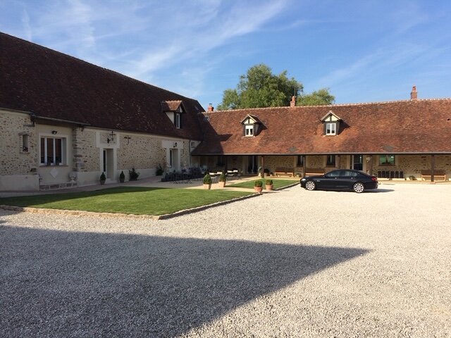 découvrez nos services experts de rénovation de cuisine à la houssaye-en-brie pour transformer votre espace culinaire en un lieu moderne et fonctionnel.