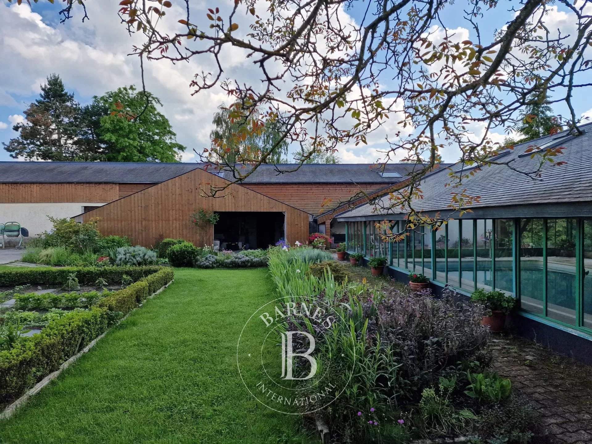 découvrez nos services professionnels de rénovation de cuisine à vieille-église-en-yvelines pour transformer votre espace en un lieu moderne, fonctionnel et agréable.