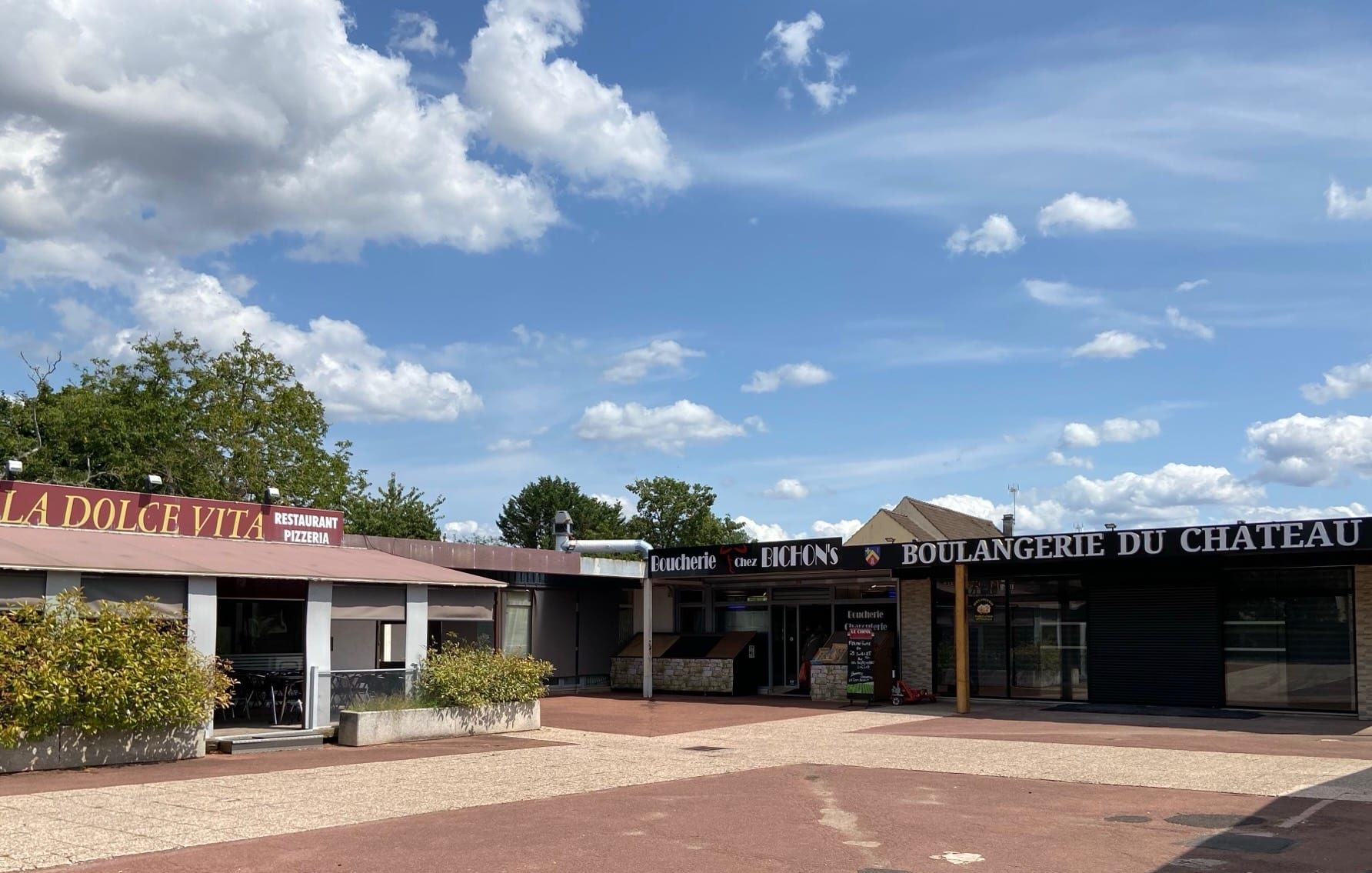 découvrez nos conseils pratiques et les dernières tendances pour réussir la rénovation de votre cuisine à le châtelet-en-brie. transformez votre espace avec style et fonctionnalité.