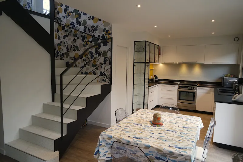 expert en rénovation de cuisine à le plessis-aux-bois, nous transformons votre espace culinaire avec des solutions sur mesure, modernes et fonctionnelles.