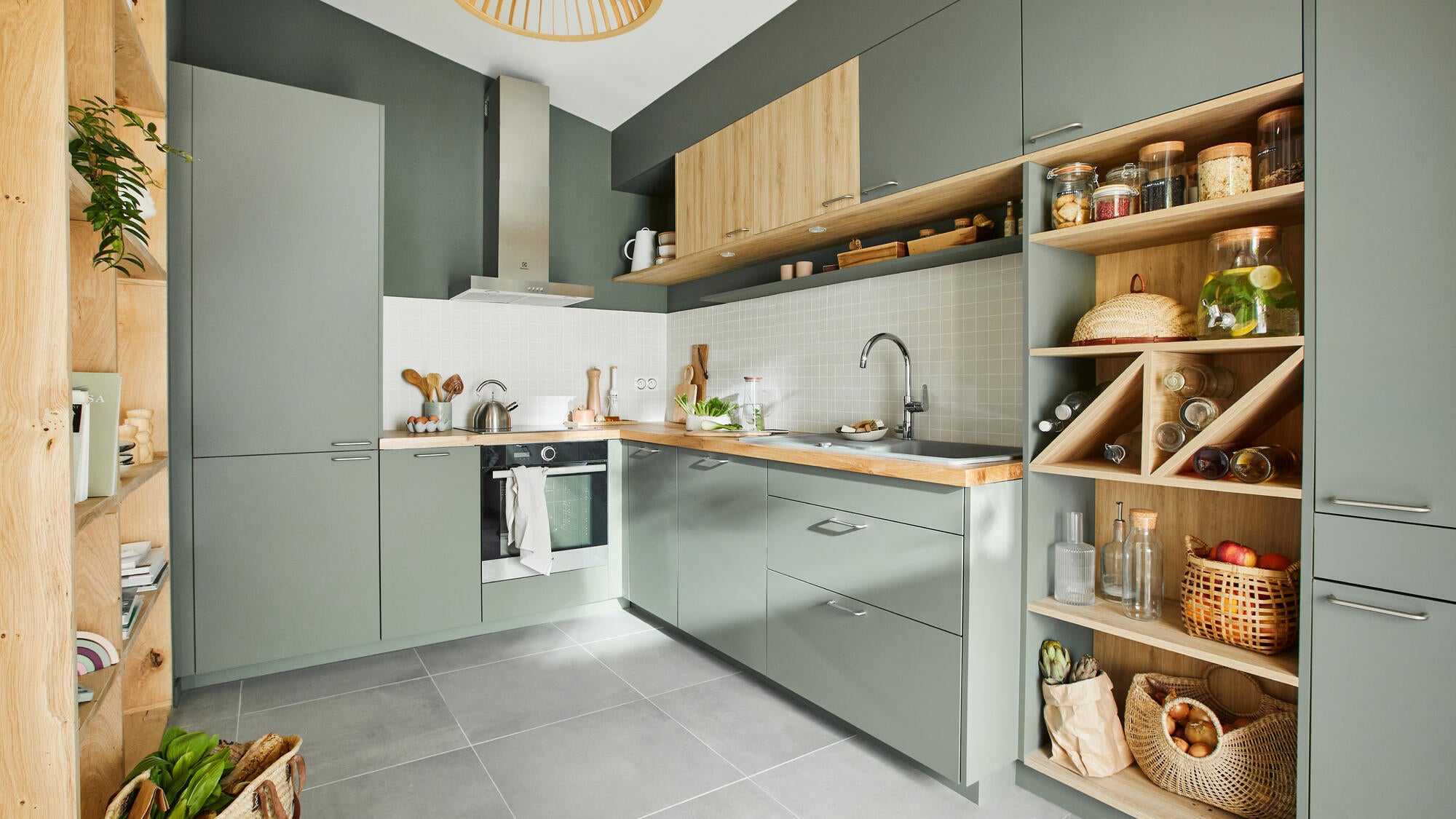 expert en rénovation de cuisine à mézy-sur-seine, nous transformons votre espace avec des solutions sur mesure, alliant design et fonctionnalité pour une cuisine moderne et conviviale.