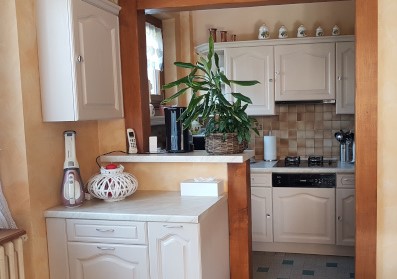 découvrez nos services de rénovation de cuisine à sainte-mesme pour transformer votre espace en un lieu moderne, fonctionnel et esthétique. devis personnalisé et intervention rapide.