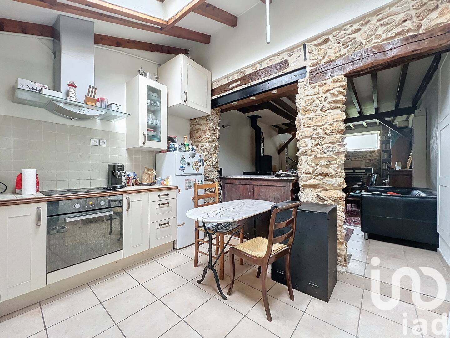 découvrez nos services de rénovation de cuisine à verrières-le-buisson pour moderniser et optimiser votre espace avec style et fonctionnalité.