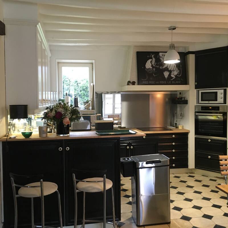 service professionnel de rénovation de cuisine à vienne-en-arthies. transformez votre espace culinaire avec des solutions sur mesure, modernes et fonctionnelles.
