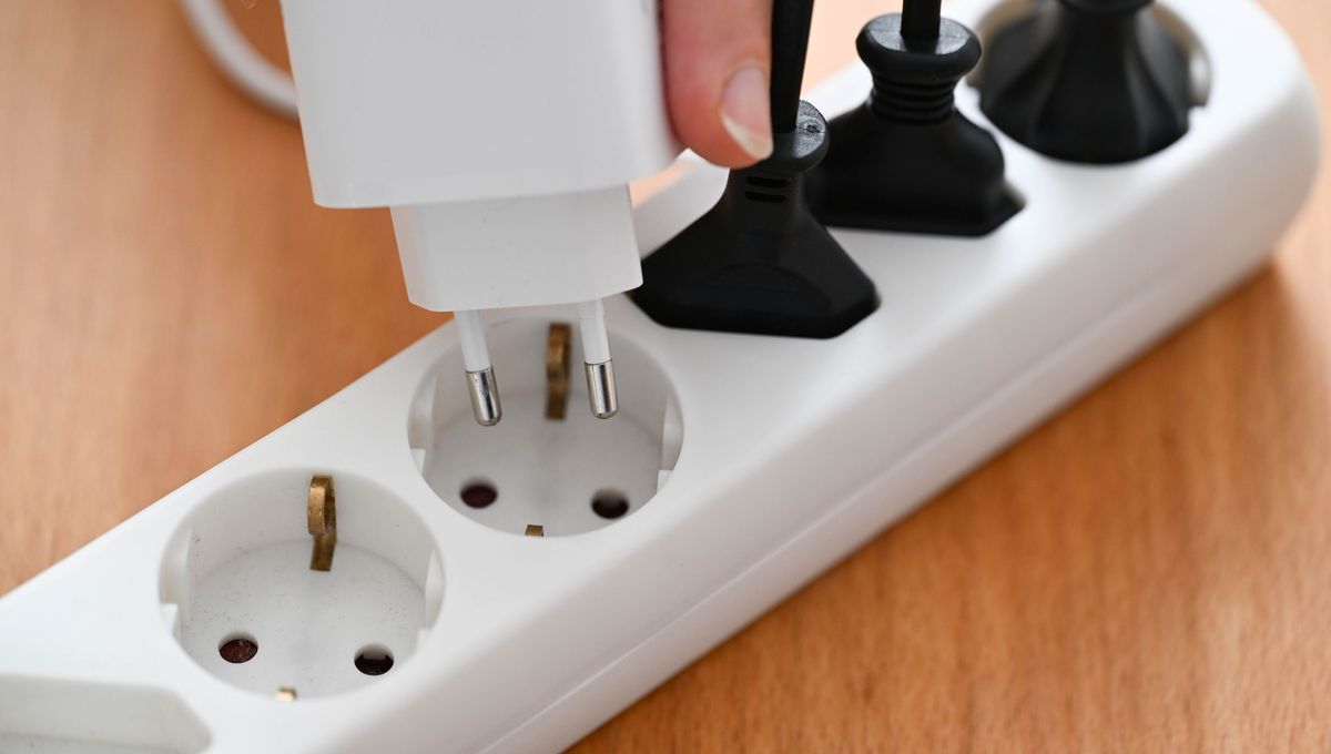 découvrez comment la rénovation électrique peut vous aider à réaliser des économies d'énergie et réduire vos factures tout en améliorant la sécurité de votre installation.