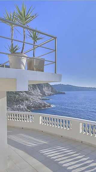 expert en rénovation d'entreprises à nice, nous transformons vos espaces professionnels avec qualité et professionnalisme. devis rapide et personnalisé.