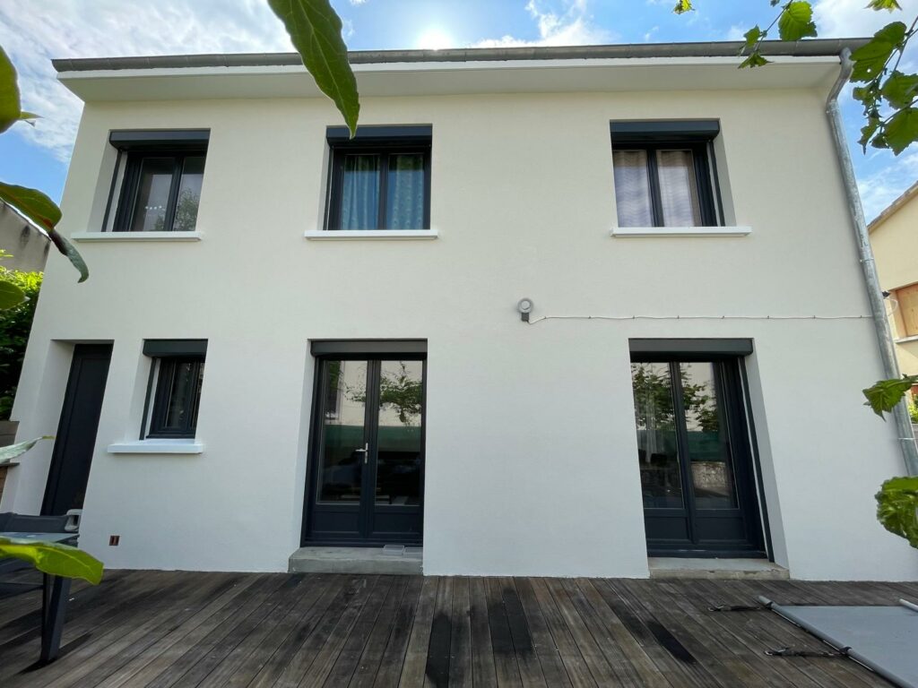 découvrez nos services professionnels de rénovation de façade pour redonner éclat et protection à votre bâtiment. qualité, durabilité et esthétique assurées.