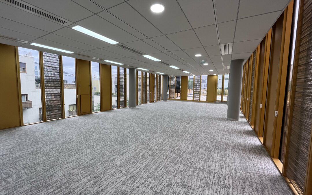 expert en rénovation de façades pour bureaux à boulogne-billancourt, nous redonnons éclat et modernité à vos espaces professionnels avec des solutions durables et esthétiques.