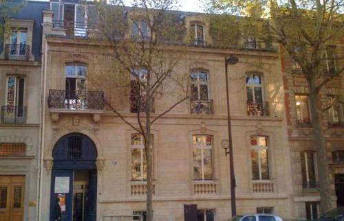 expert en rénovation de façades pour bureaux à boulogne-billancourt, nous offrons des solutions durables et esthétiques pour valoriser votre bâtiment professionnel.