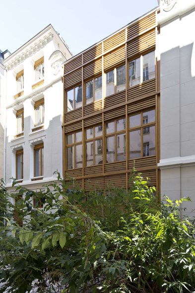 service professionnel de rénovation de façade pour bureaux à vincennes, alliant qualité et esthétique pour valoriser votre immeuble.