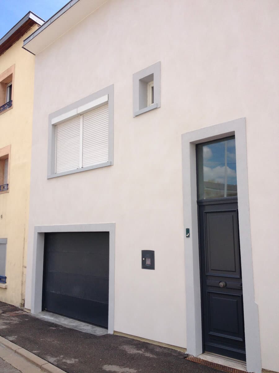 renovation facade maison 2 découvrez nos solutions professionnelles pour la rénovation de façade de votre maison, alliant esthétique et durabilité pour un résultat impeccable.