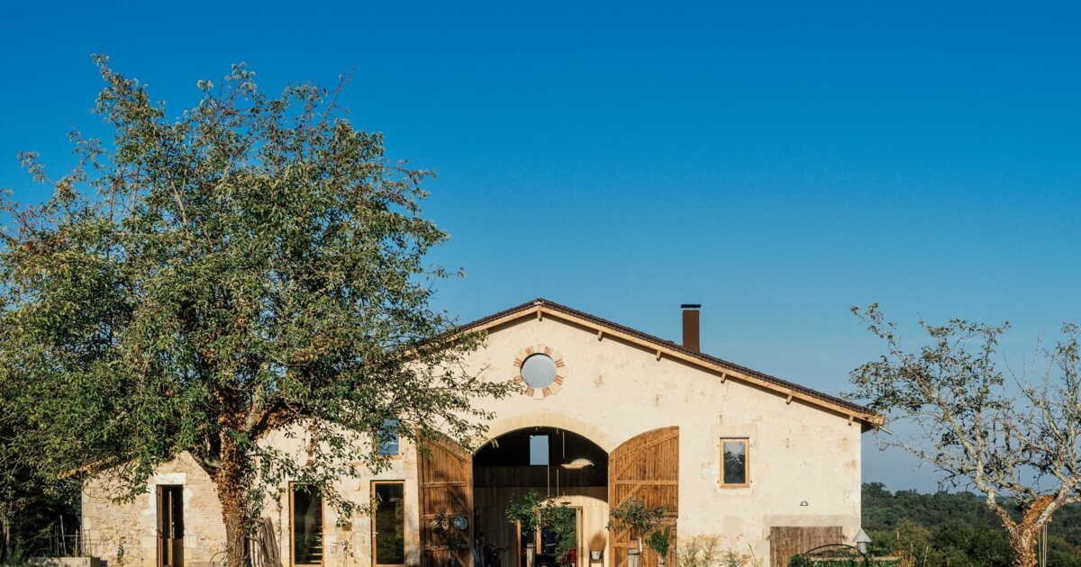 découvrez nos services de rénovation pour ferme et grange près de paris en 2025. transformez vos espaces anciens en lieux modernes tout en respectant leur charme authentique.