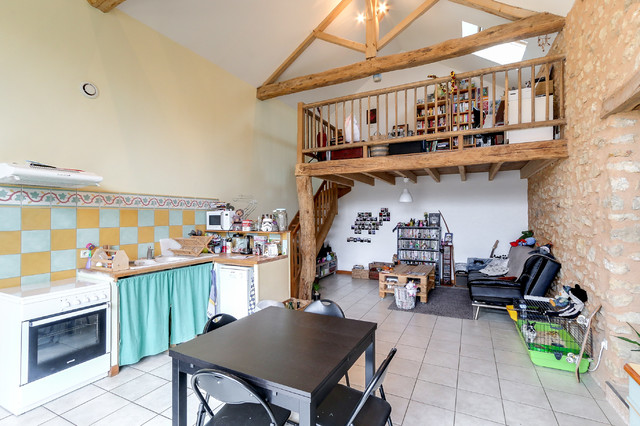 transformez votre grange en un espace de vie confortable et moderne grâce à nos services de rénovation adaptés à vos besoins.