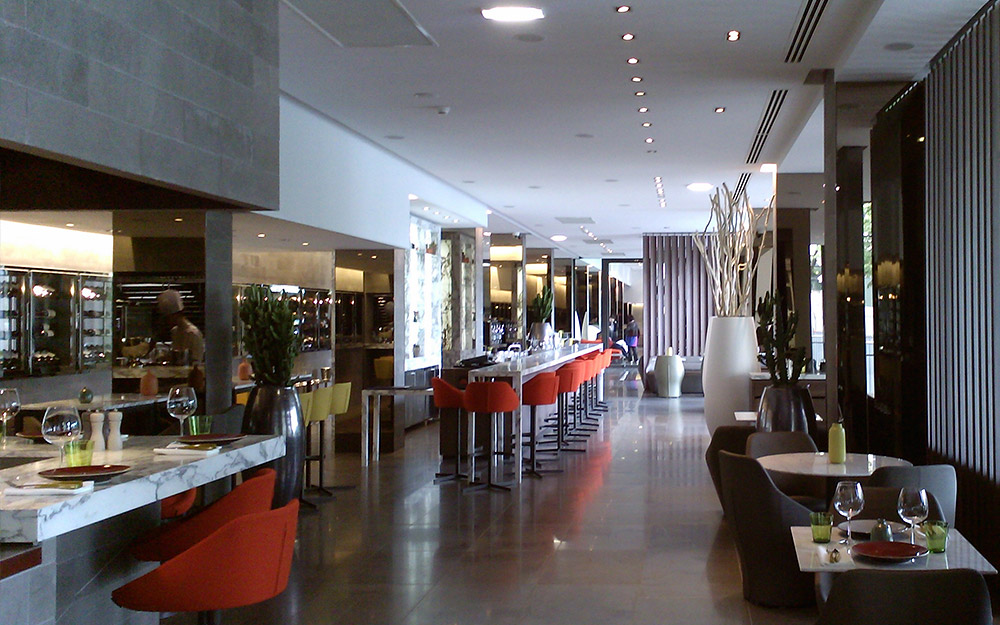 découvrez notre expertise en rénovation d'hôtel à paris en 2014, alliant modernité et charme parisien pour offrir un séjour inoubliable.