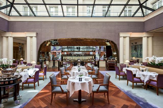 découvrez les projets de rénovation du hyatt paris, alliant élégance et modernité pour un séjour inoubliable au cœur de la capitale.