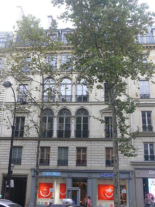 découvrez notre expertise en rénovation d'immeubles historiques dans le 2ème arrondissement de paris. valorisez votre patrimoine avec des solutions sur mesure alliant tradition et modernité.
